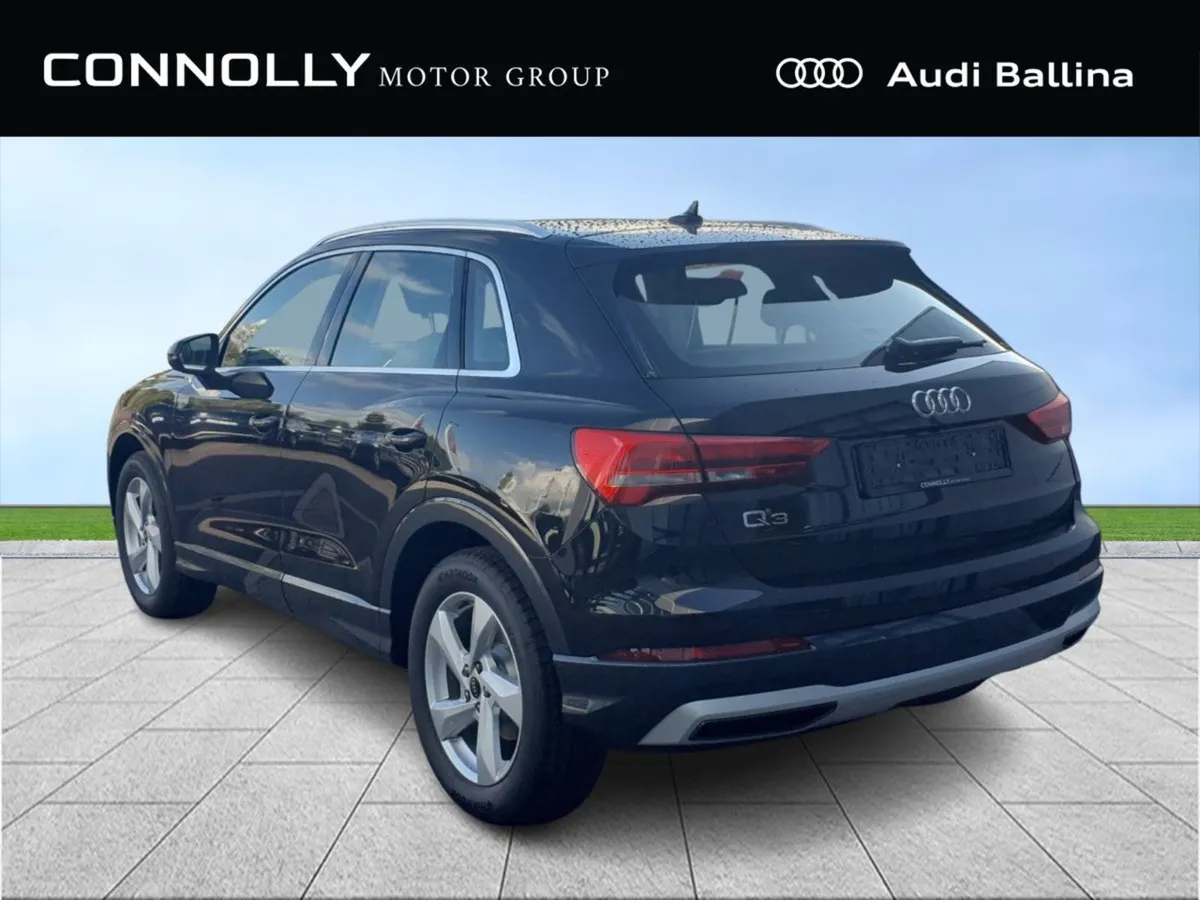 Audi Q3  high Beam Assist reverse Cam leather - Image 2