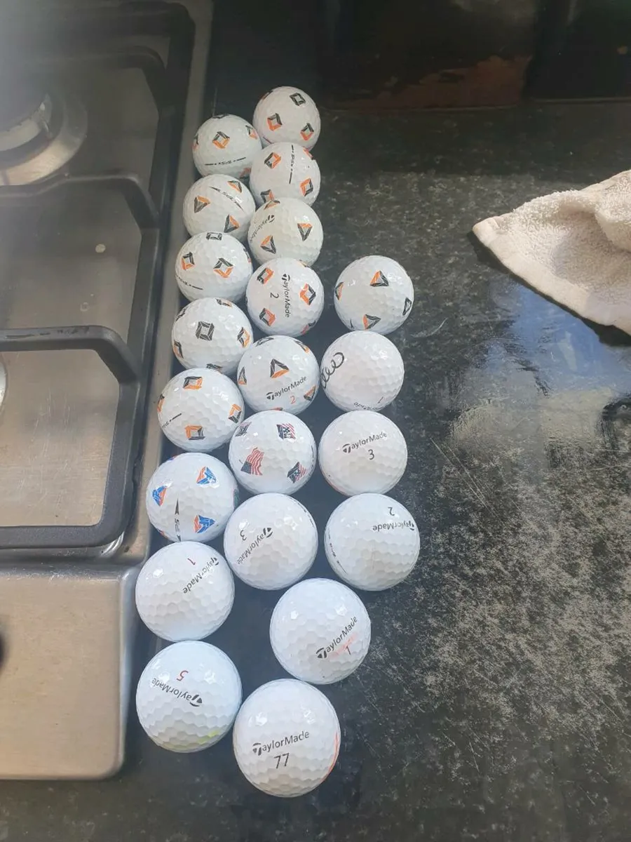TITLEIST PRO VS / TAYLORMADE TP5 - Image 1