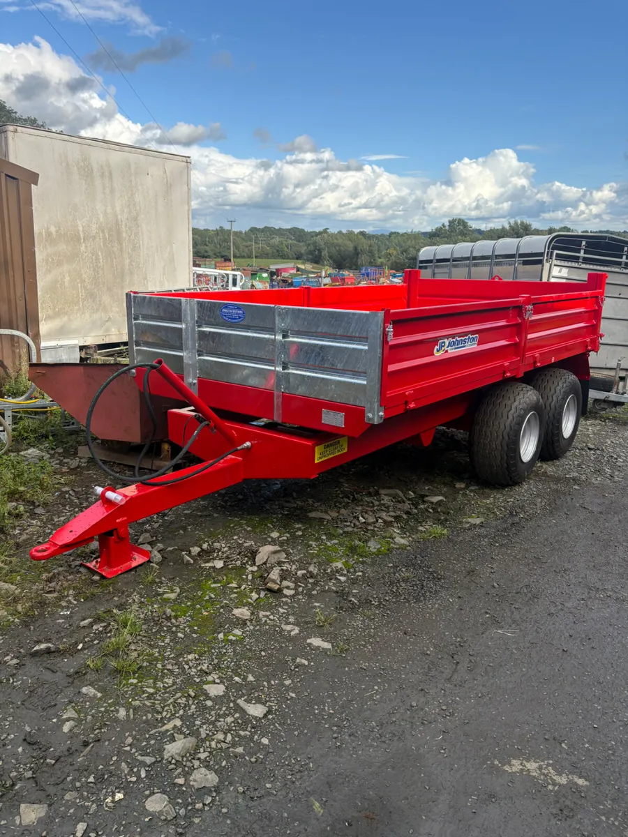 New Johnston brothers 13x7 tipping trailer - Image 1