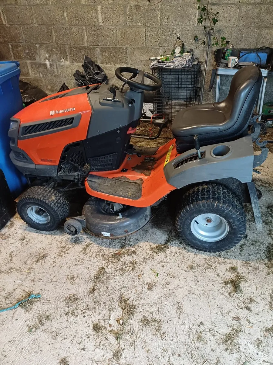 HUSQVARNA LAWN MOWER