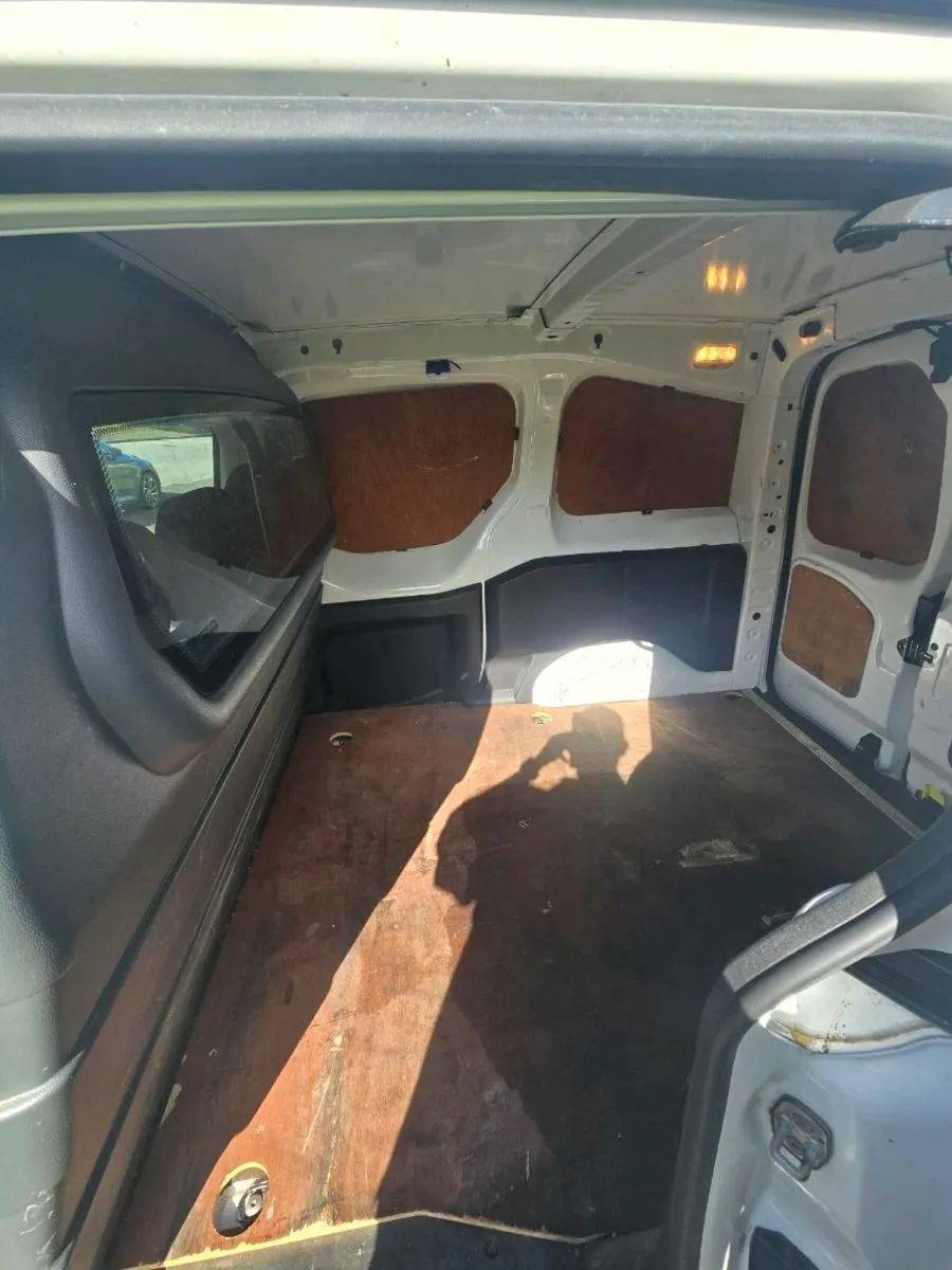 Citroen Berlingo 2018 Enterprise - Image 4
