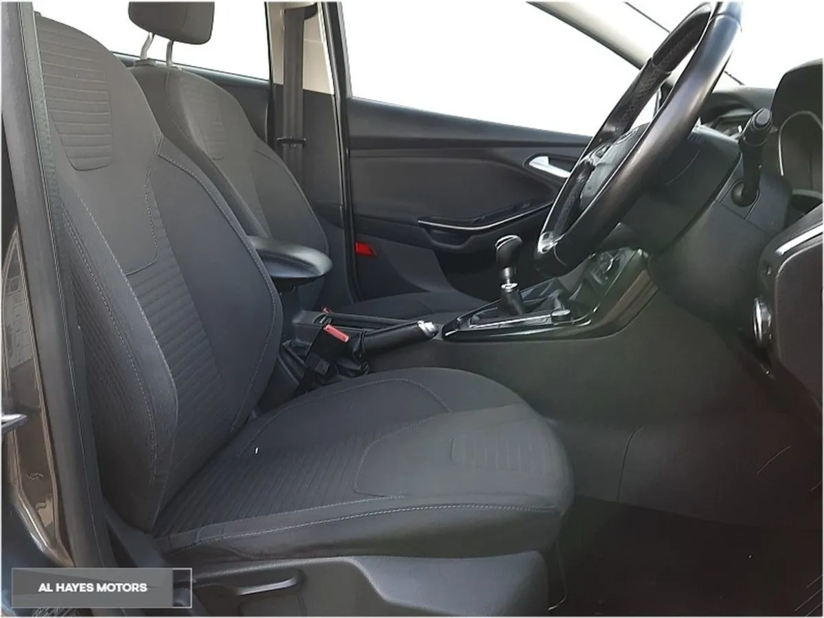 Ford Focus 1.5 Tdci 120PS Titanium Powershift - Image 4