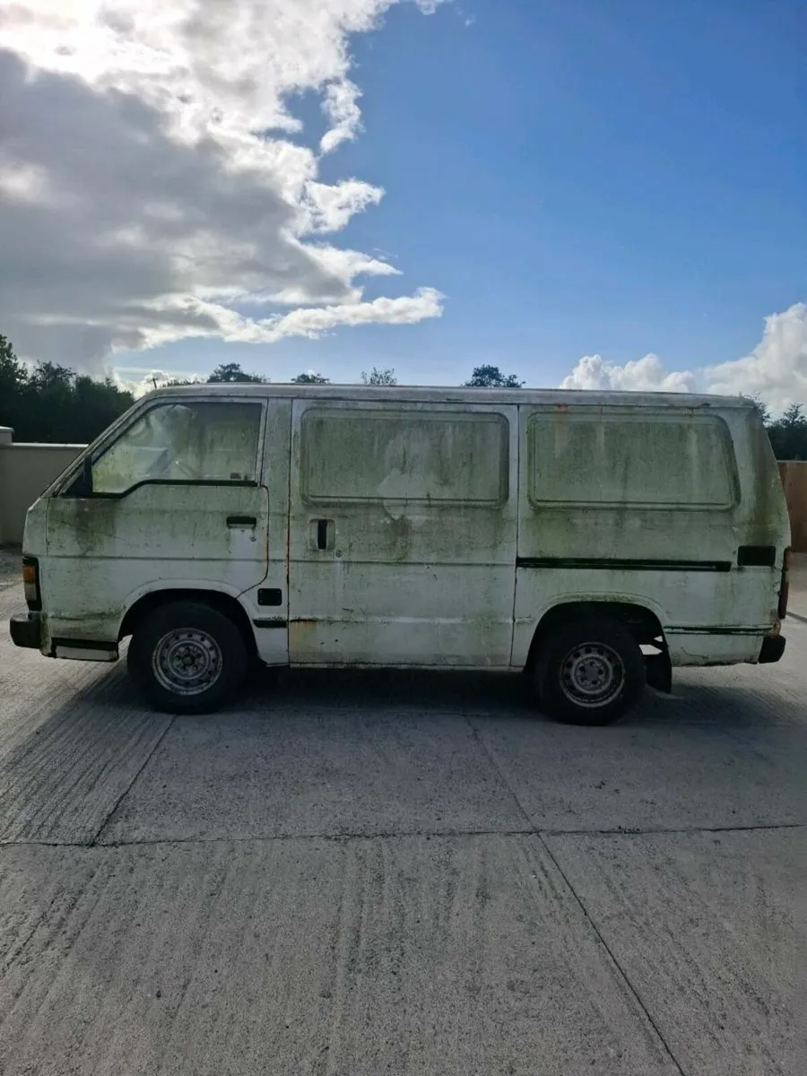 1988 Toyota hiace - Image 4