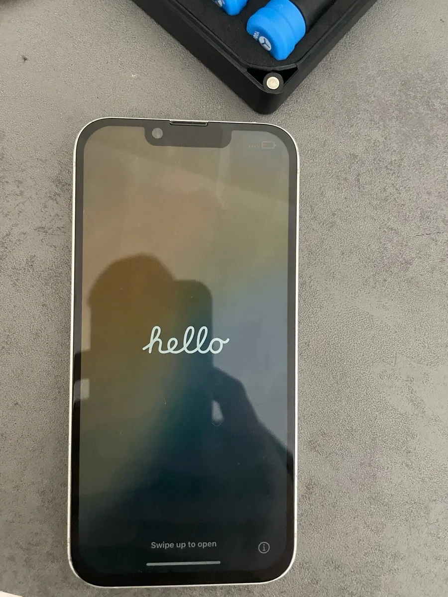 iPhone 14 - Image 1