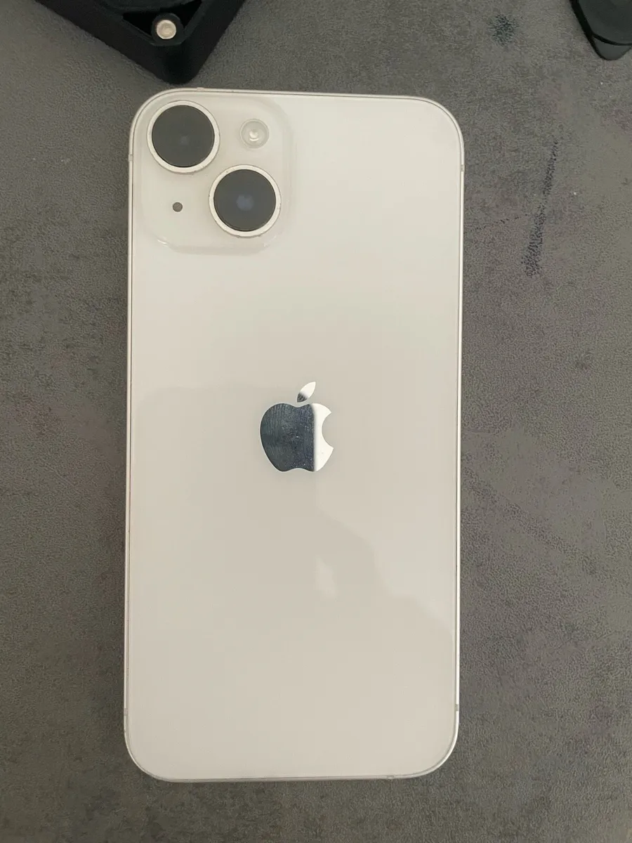 iPhone 14 - Image 2