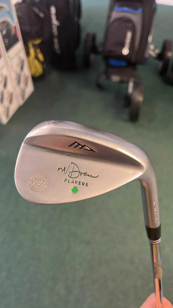 MD NV Drew Wedges 52,56+60 ALL 3 FOR €185 - Image 2