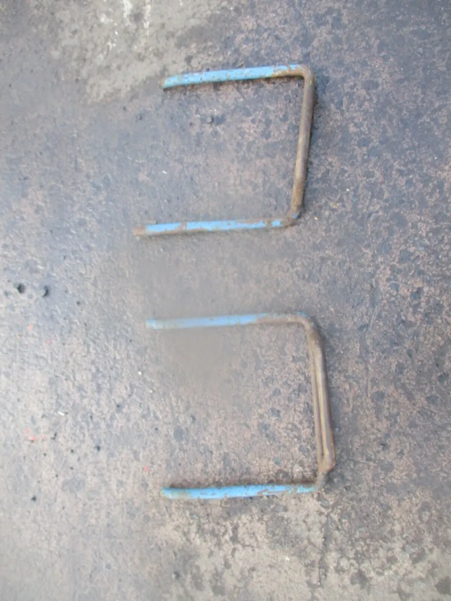 Original Ford 4000 Cab Foot steps - Image 2