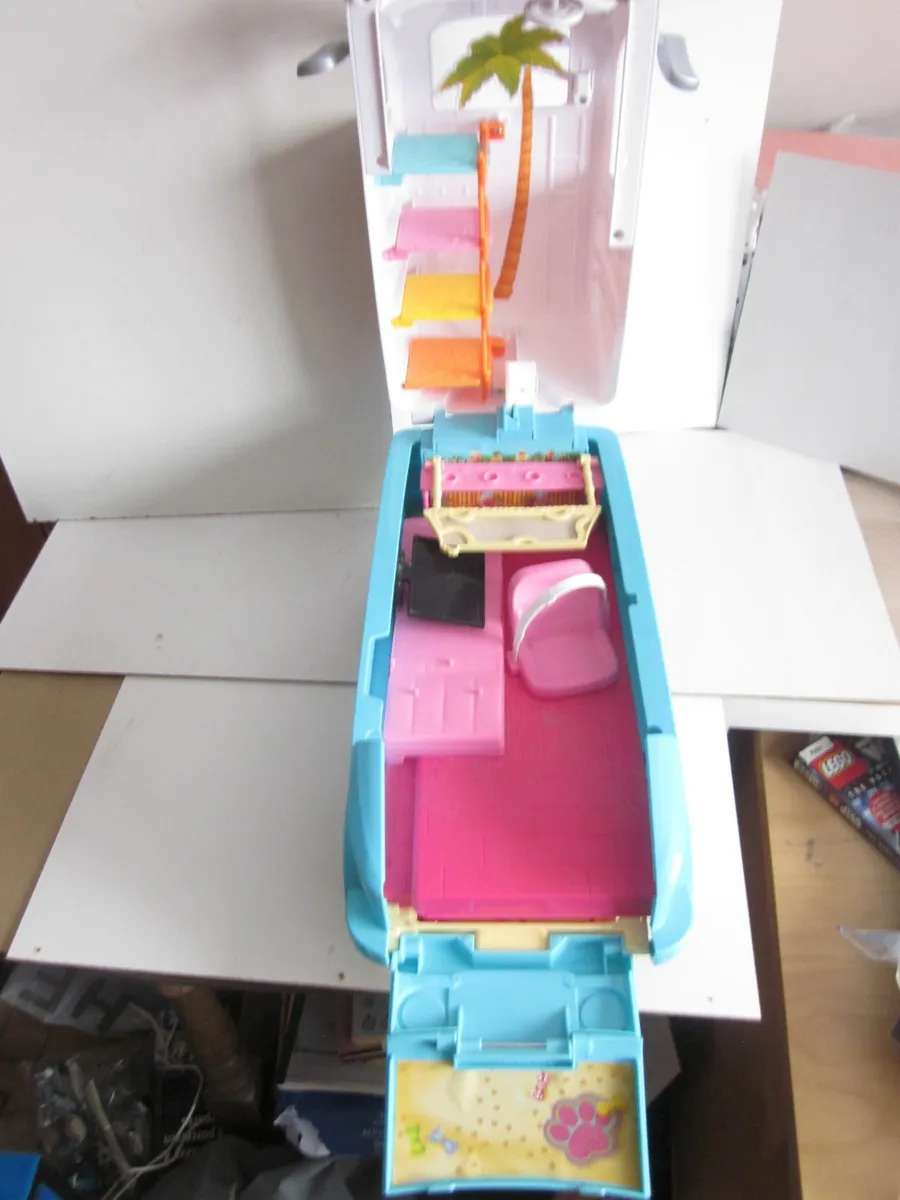 Barbie Ultimate Puppy Mobile Car Camper - Image 3
