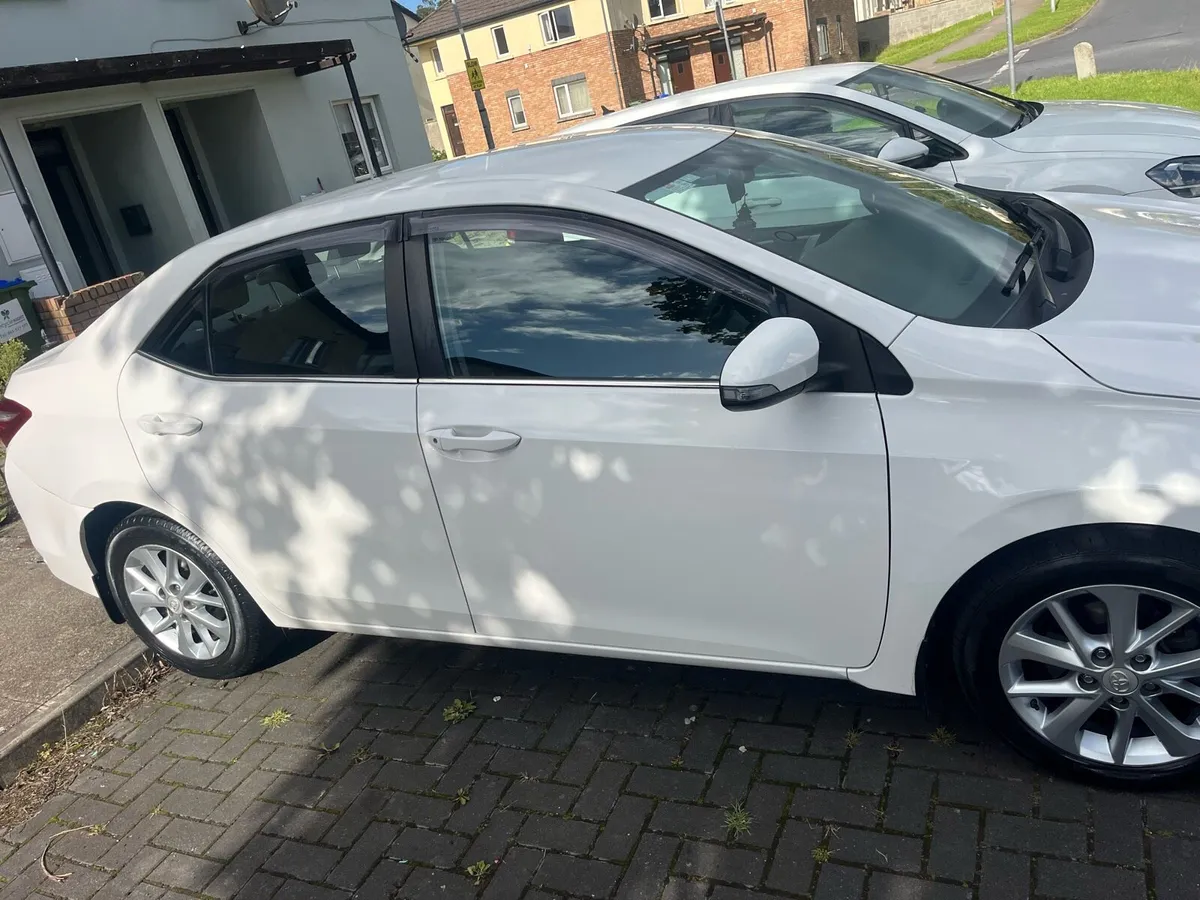 Toyota Corolla - Image 3