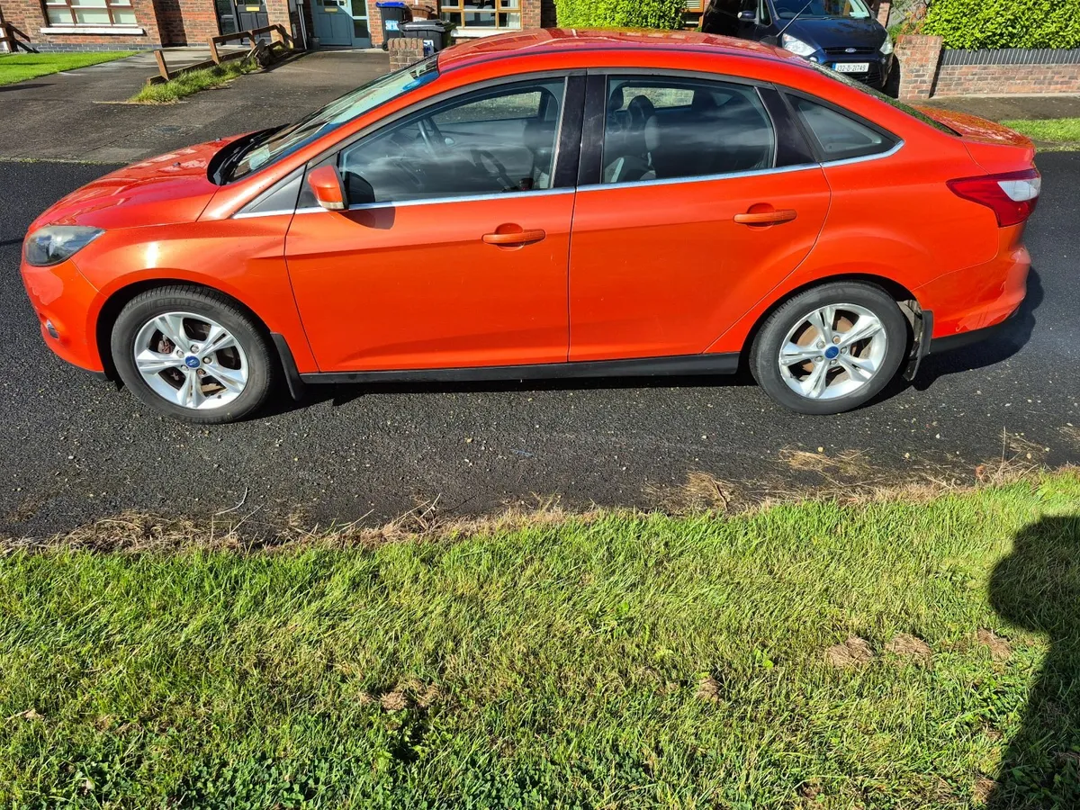 Ford Focus 2011 - Image 3