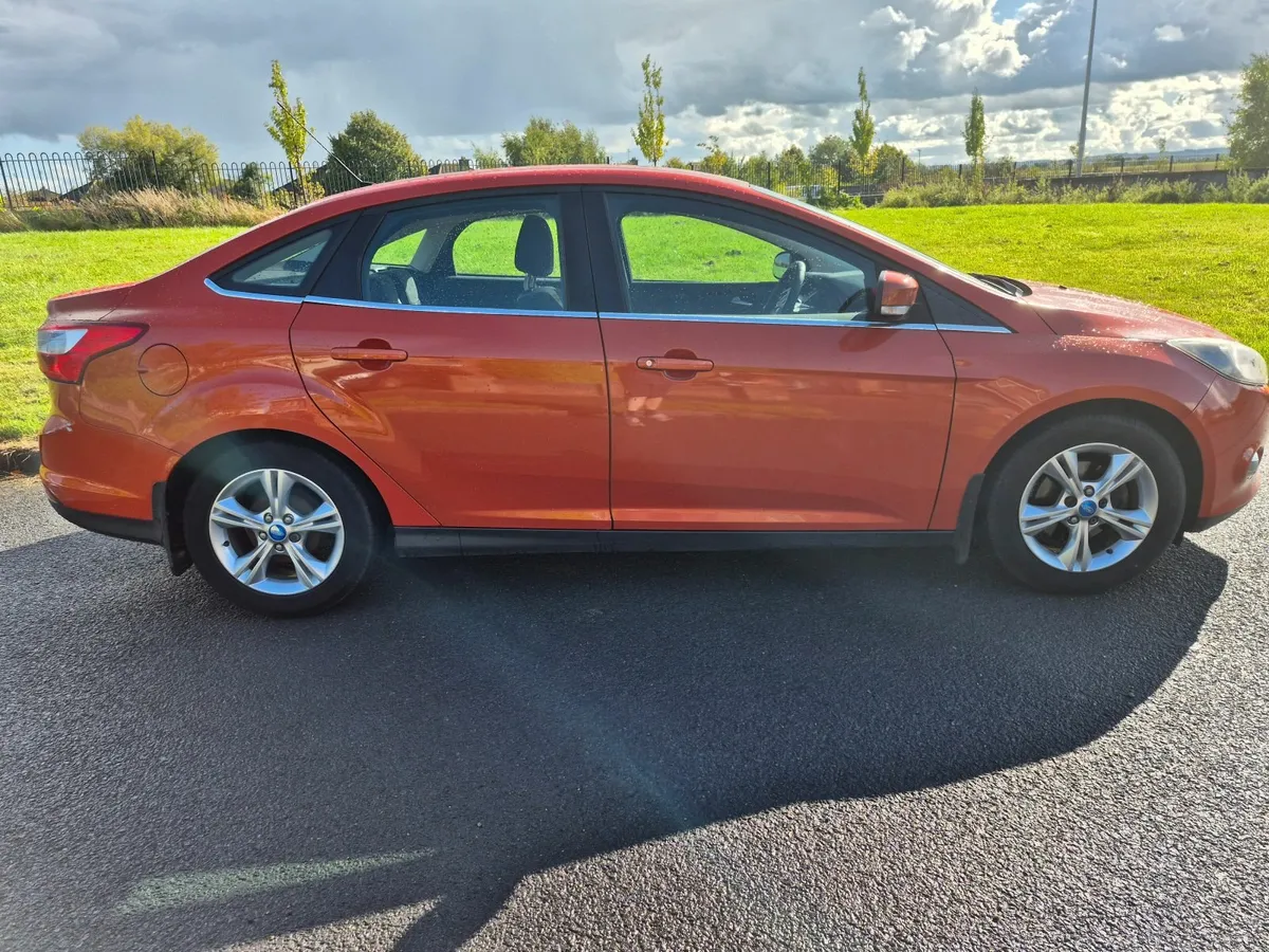 Ford Focus 2011 - Image 4