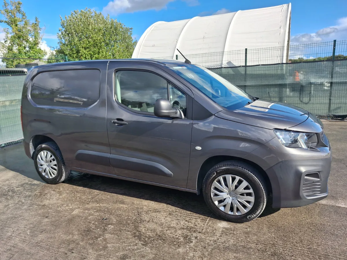 211 Peugeot Partner  Professional  1.5 Diesel - Image 1