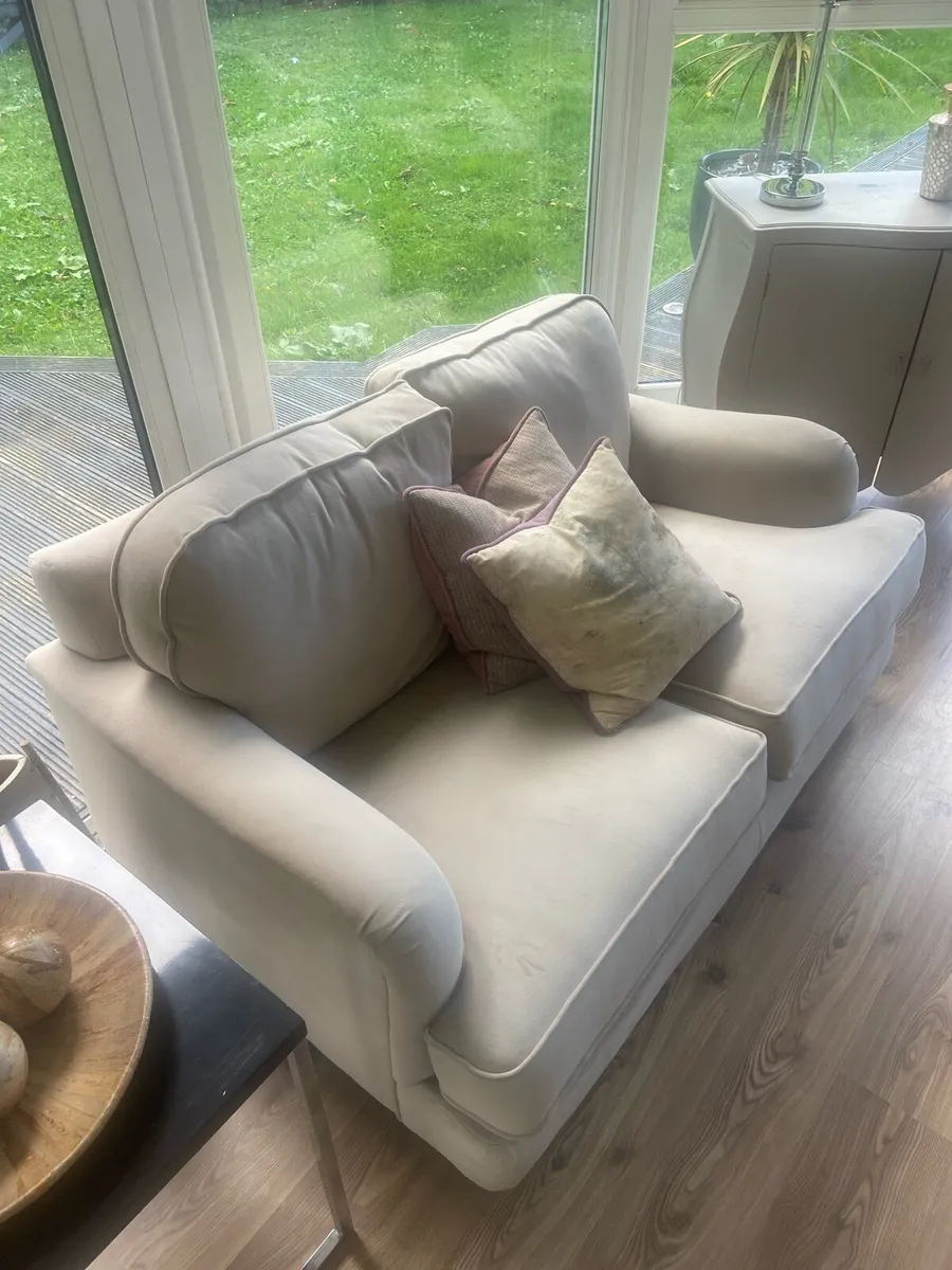 Three Piece Sofa Suite - Image 3