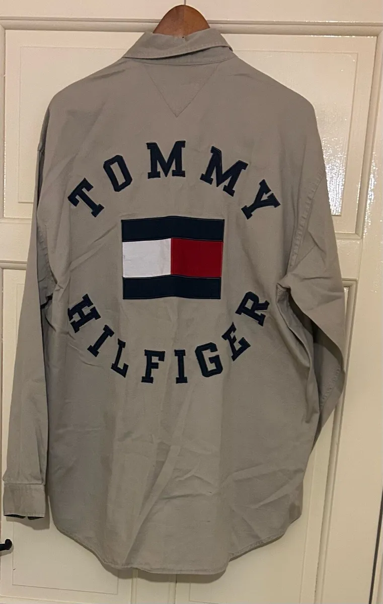 Tommy Hilfiger - Image 4
