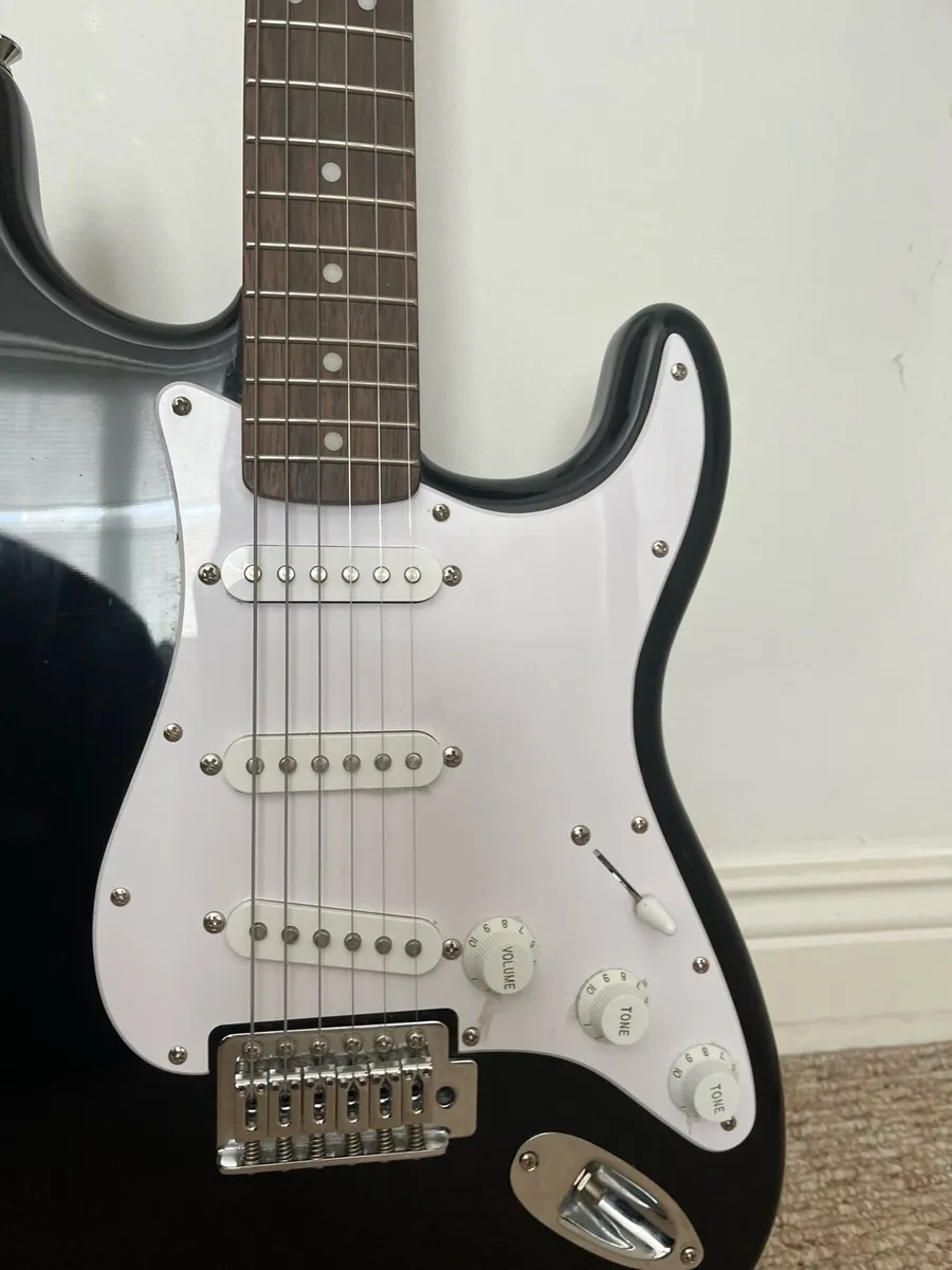 Fender Squier Stratocaster 50s Style Reissue - Image 2
