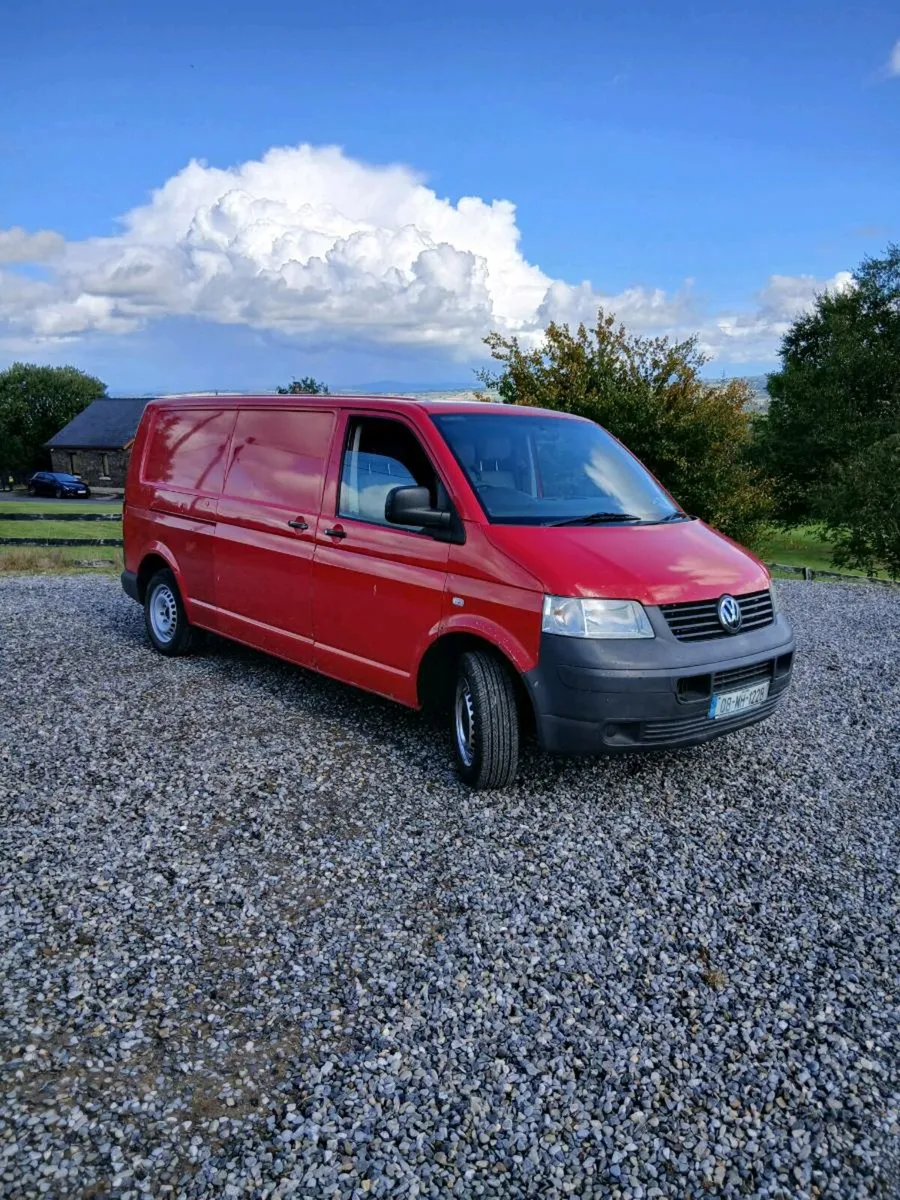08 vw transporter 2.5 - Image 1