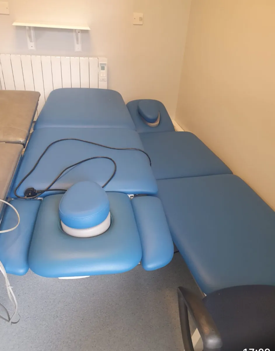 Physiotherapy treatment tables - Image 2