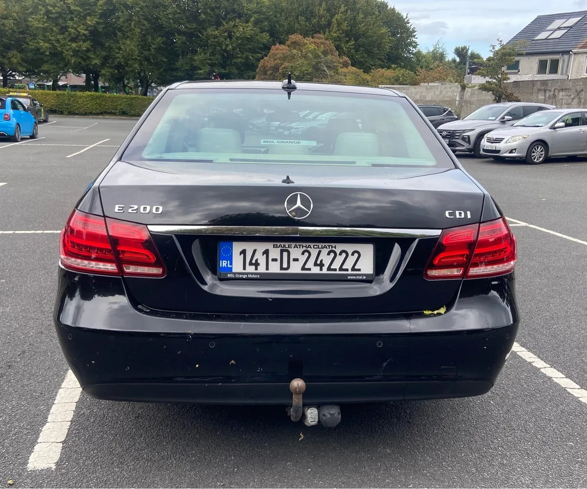 Mercedes-Benz E-Class 2014 - Image 3