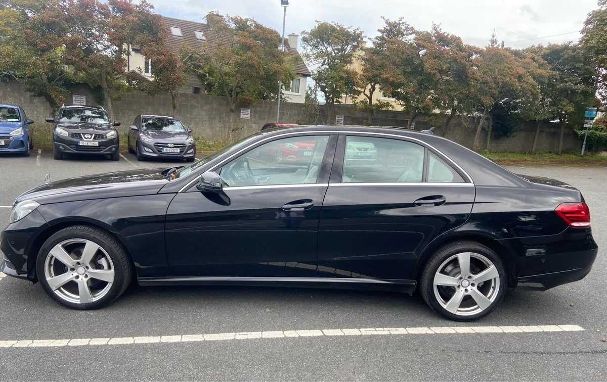 Mercedes-Benz E-Class 2014 - Image 4