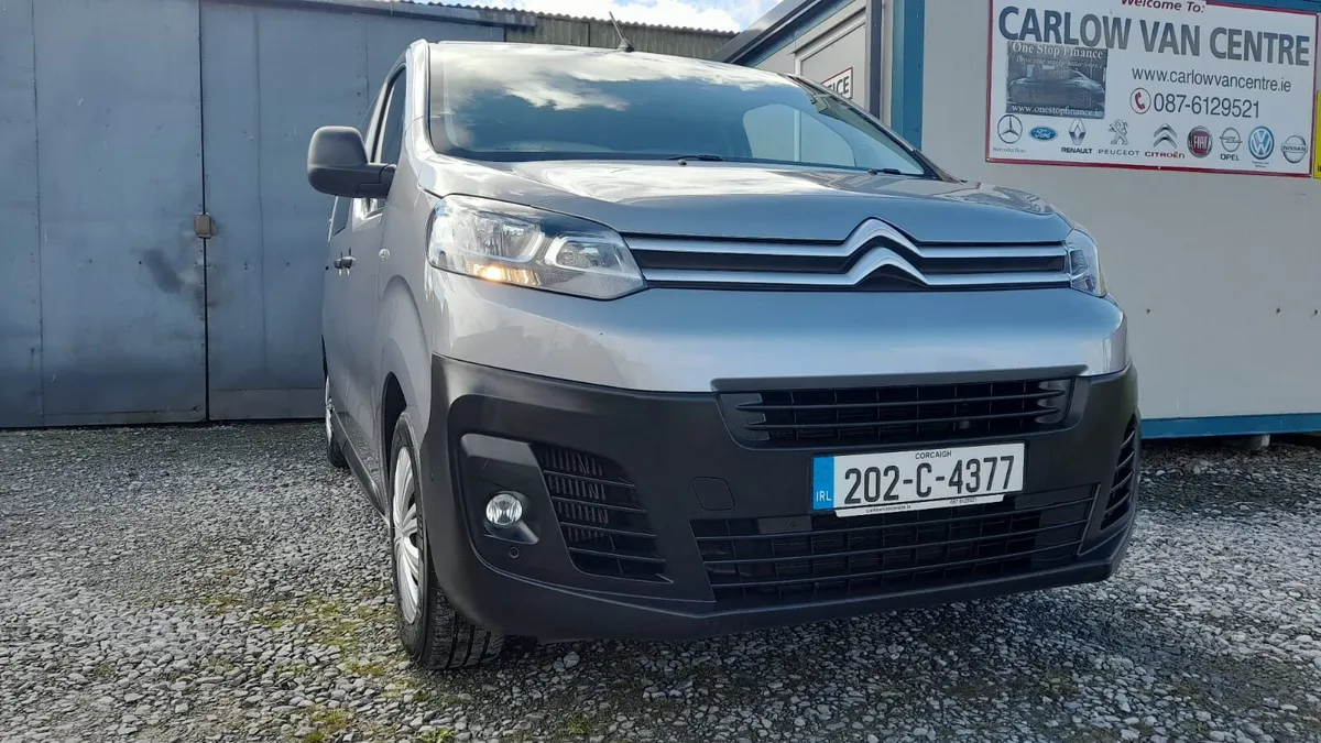 202  Citroen Dispatch Crew Cab blue hdi 120 - Image 2