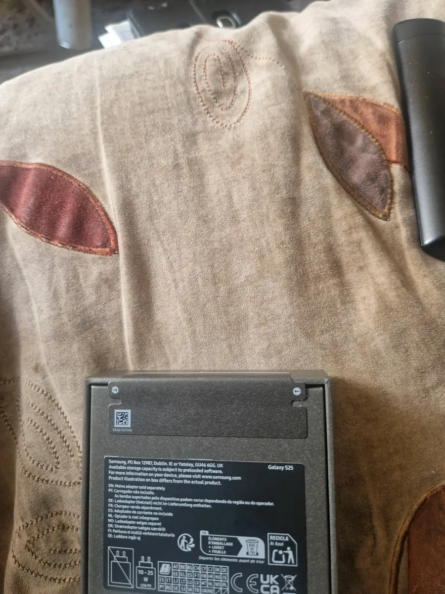 Samsung s25 - Image 2
