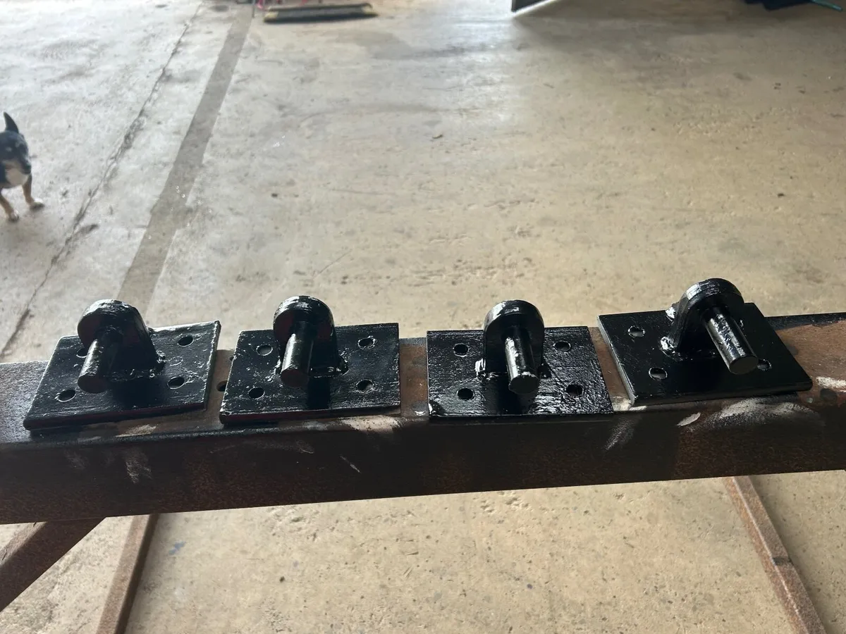 Flat bar Gates. - Image 2