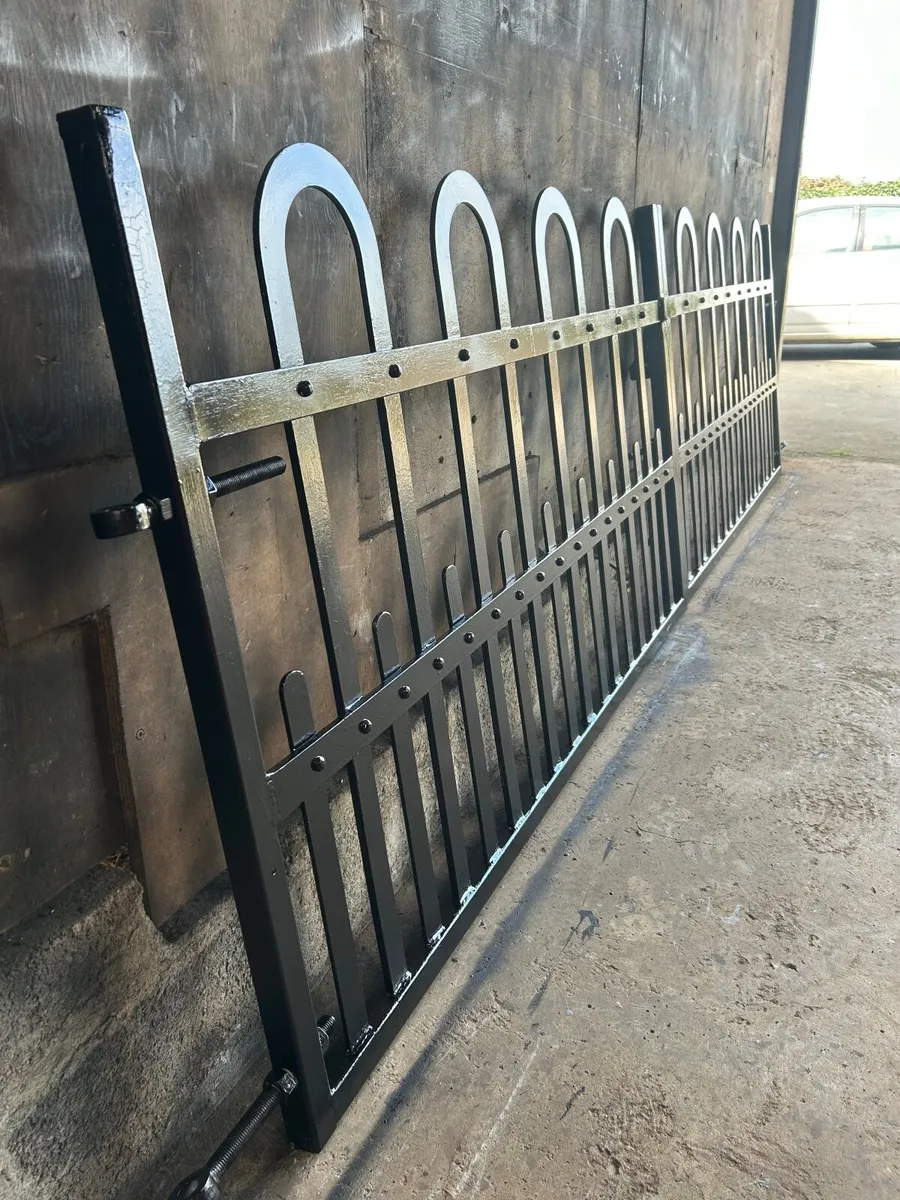 Flat bar Gates. - Image 3