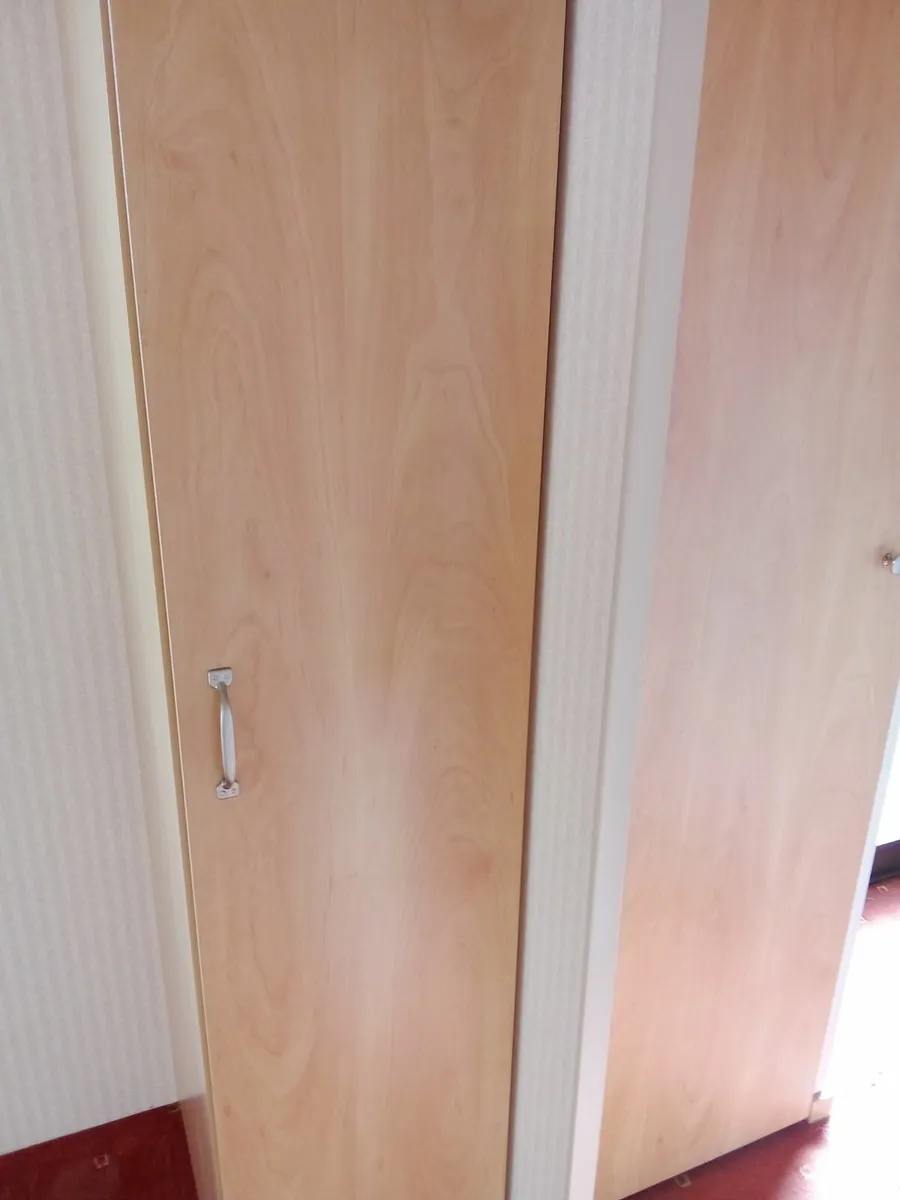 Single wardrobe for mobile home - Image 4