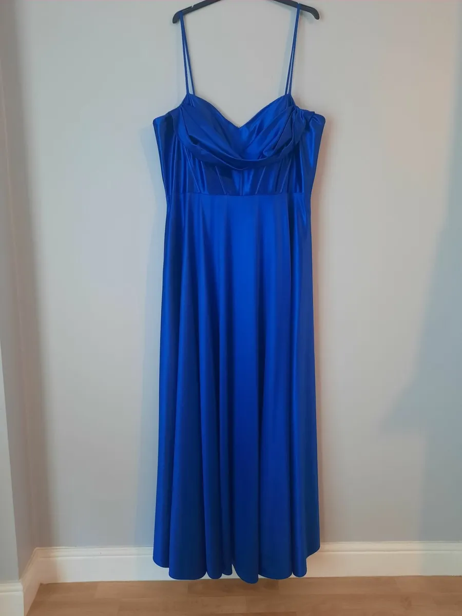 Debs Dress/Ball Dress - Image 3