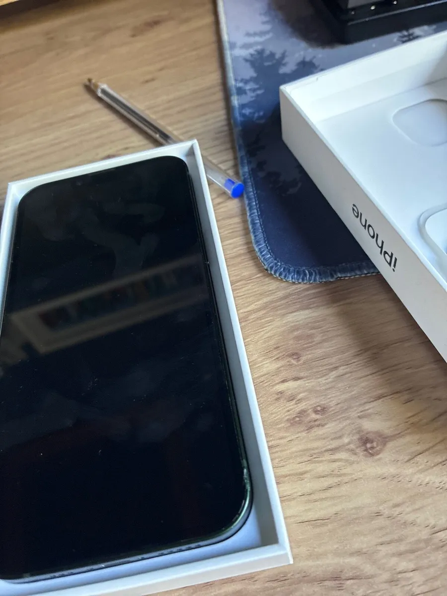 iPhone 13-Green - Image 3