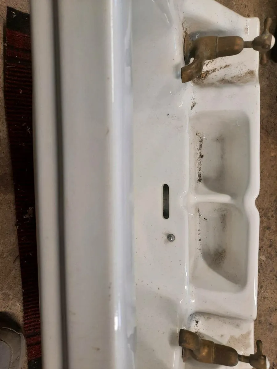 Wash-hand basin - Image 2
