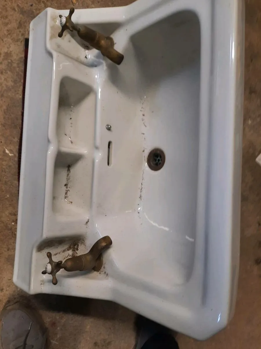 Wash-hand basin - Image 3