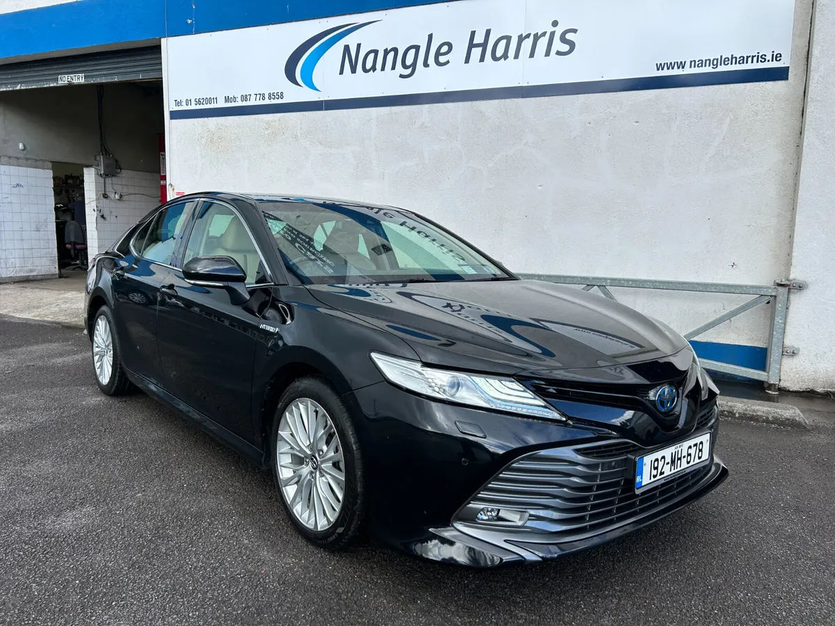 Toyota Camry PLATINUM. - Image 4