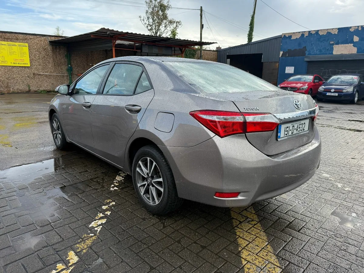 Toyota Corolla 2015 1.3 petrol - Image 4