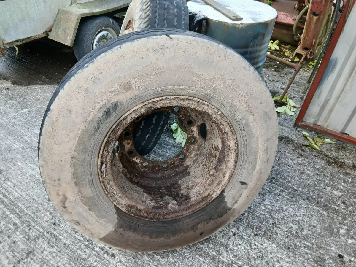 2 super single 10 stud wheels suitable dumper or t - Image 4