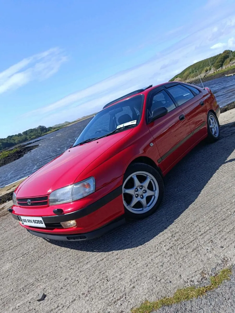 1992 Carina e  hatchback 2.0 petrol executive - Image 1
