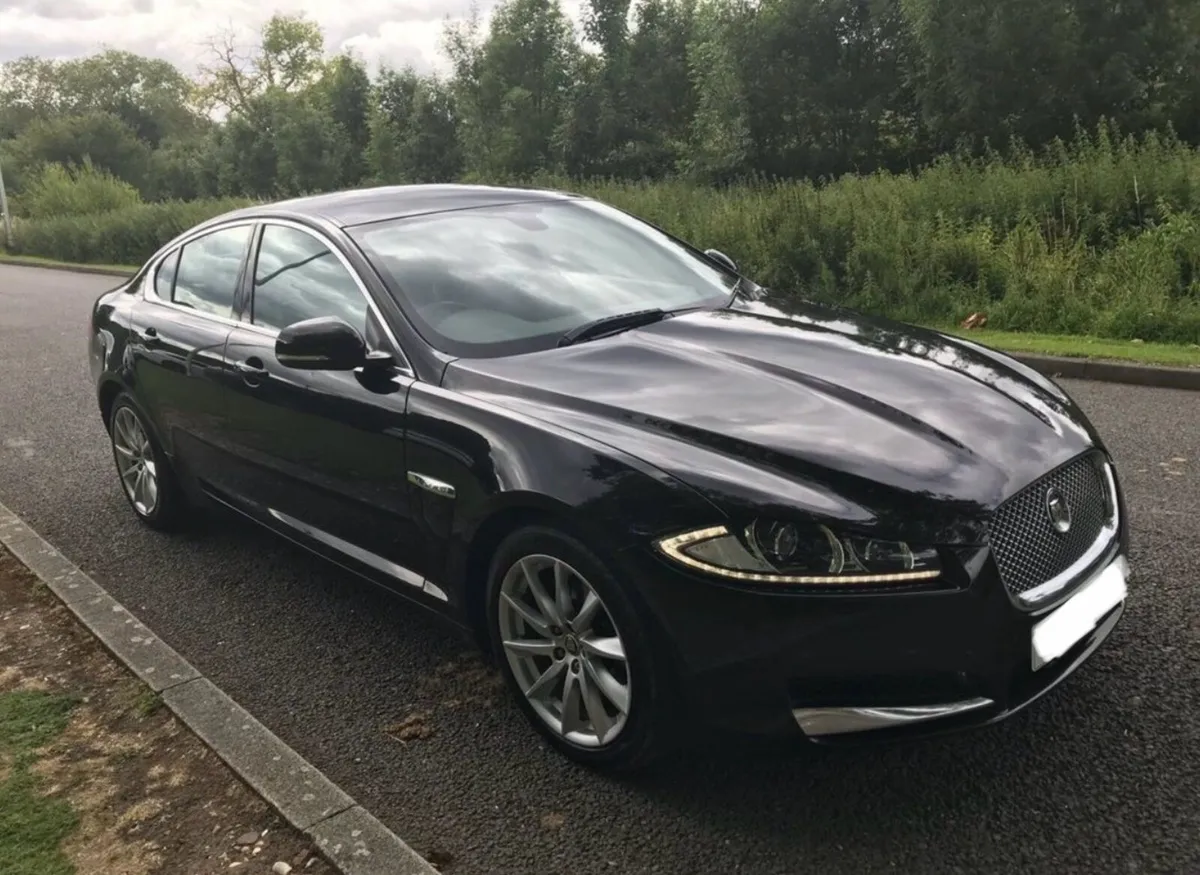 Jaguar XF - Image 2