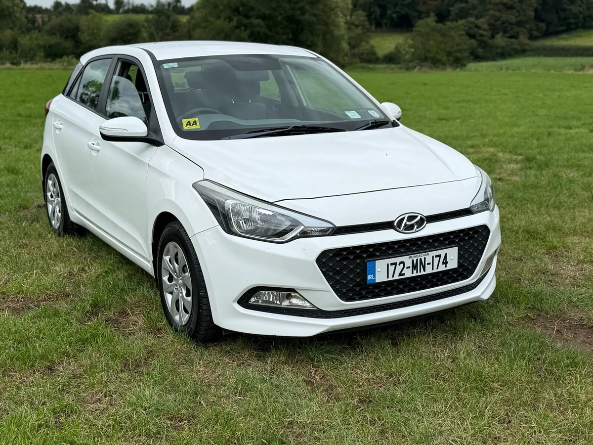 2017 Hyundai i20 petrol excellent condition - Image 1