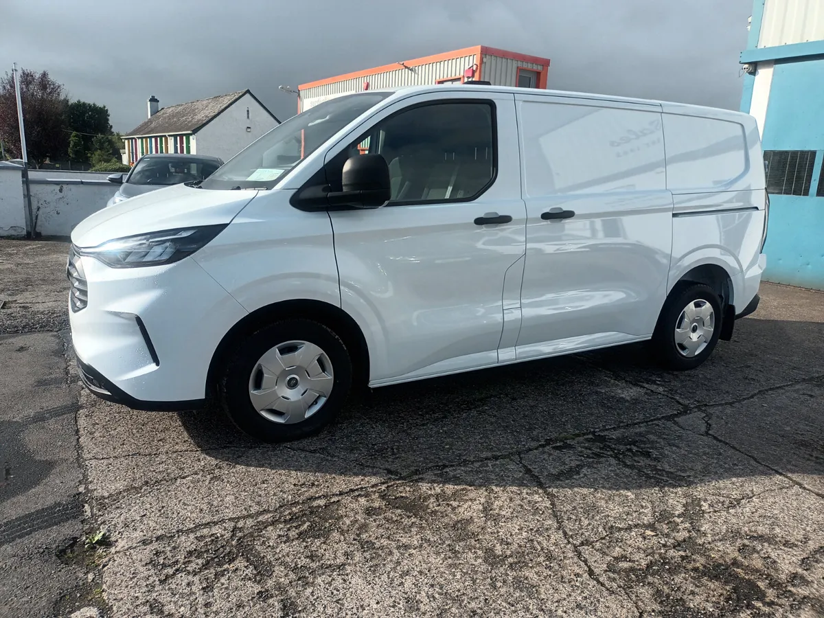 2024 Ford Transit Custom 300S TREND 2.0 T - Image 4