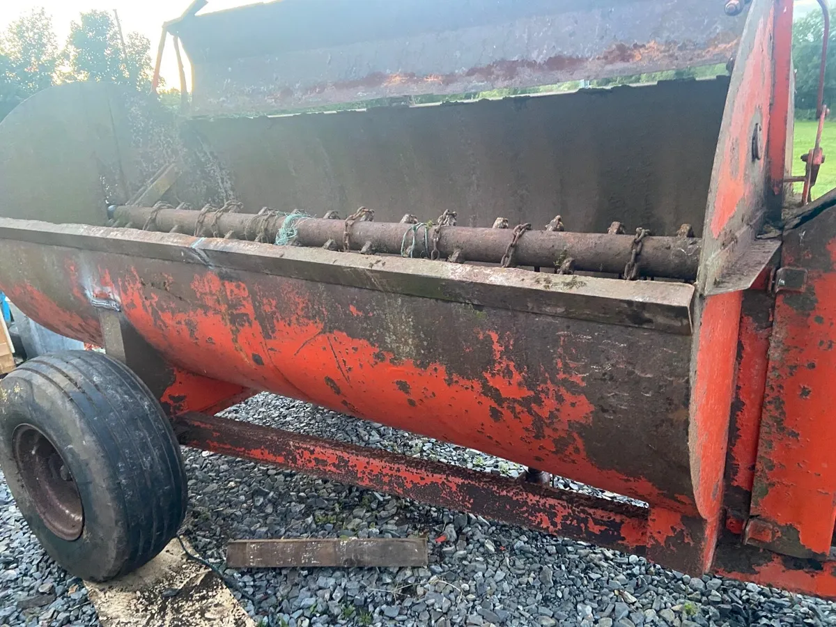 dung spreader - Image 1