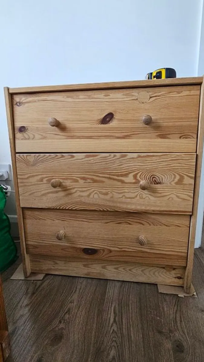 Wooden single bed frame - Image 2
