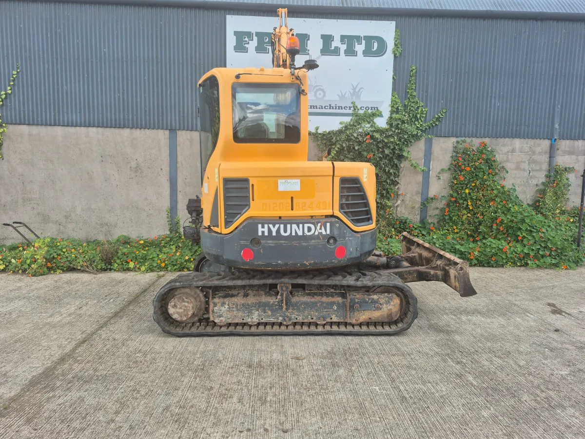 Hyundai 60CR-9 - Image 3
