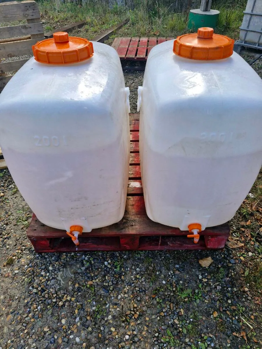 Plastic tanks - Image 3