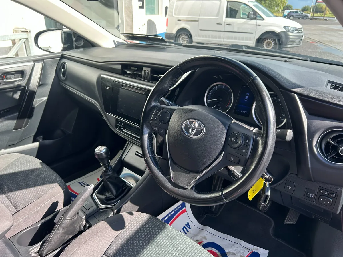 Toyota Corolla  NCT  07/27. - Image 4