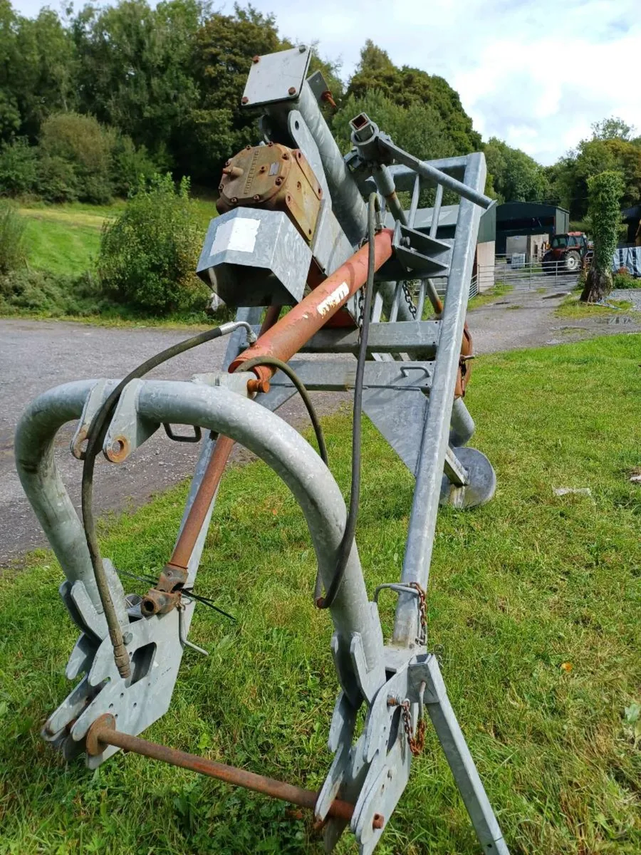 Storth slurry agigator - Image 2