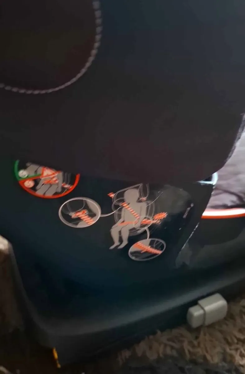 Booster seat - Image 2