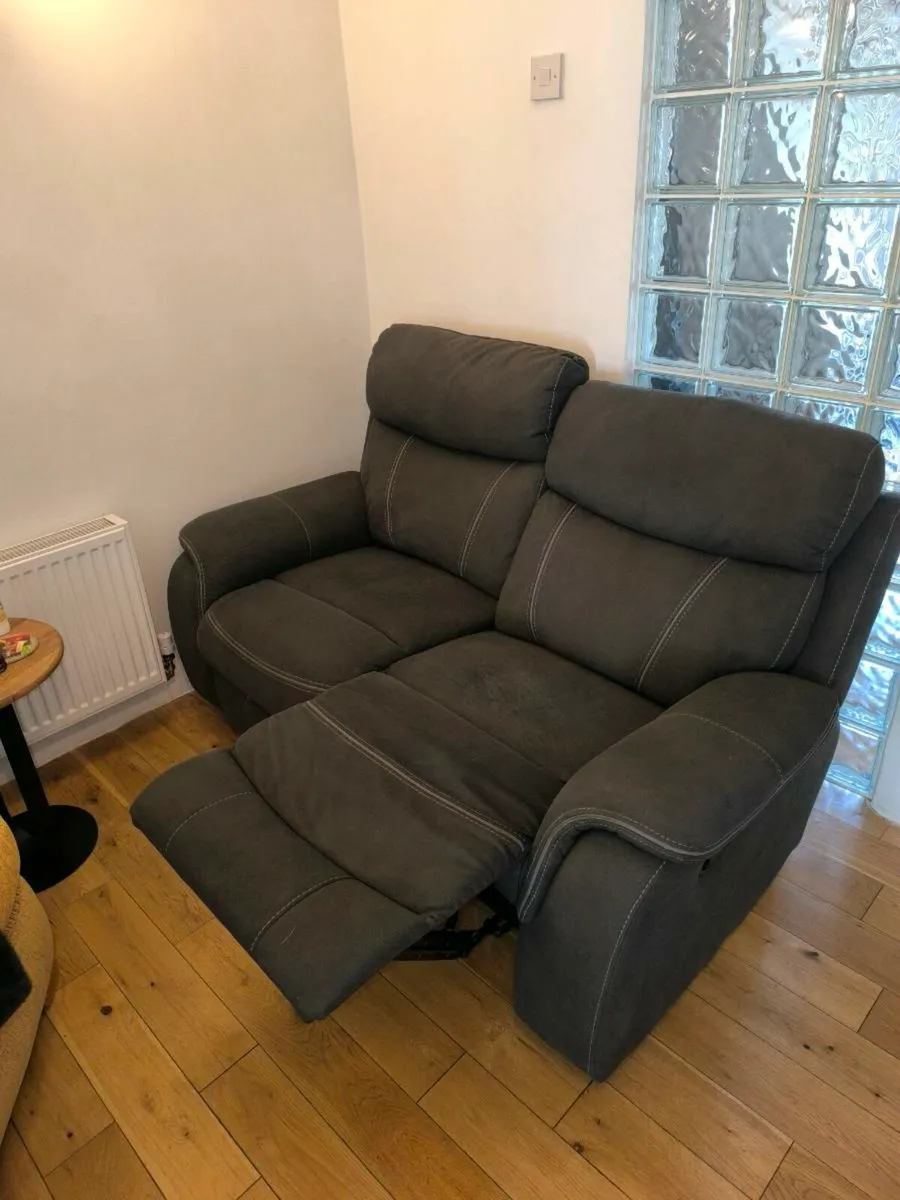 Recliner Couch - Image 3