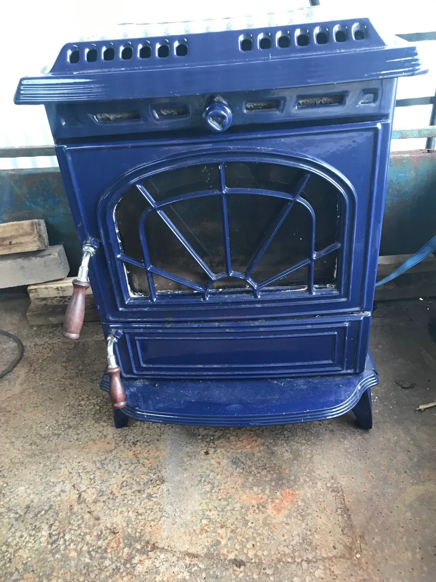 Stove - Image 1