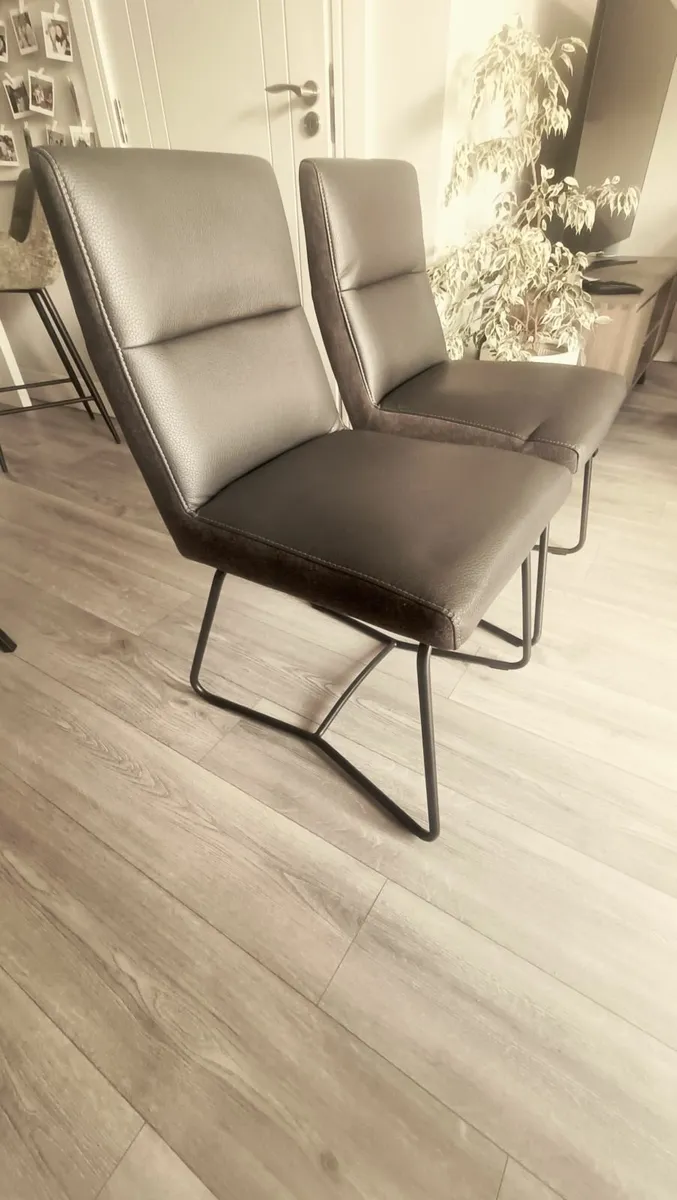 Dining Chairs x4 - Image 1