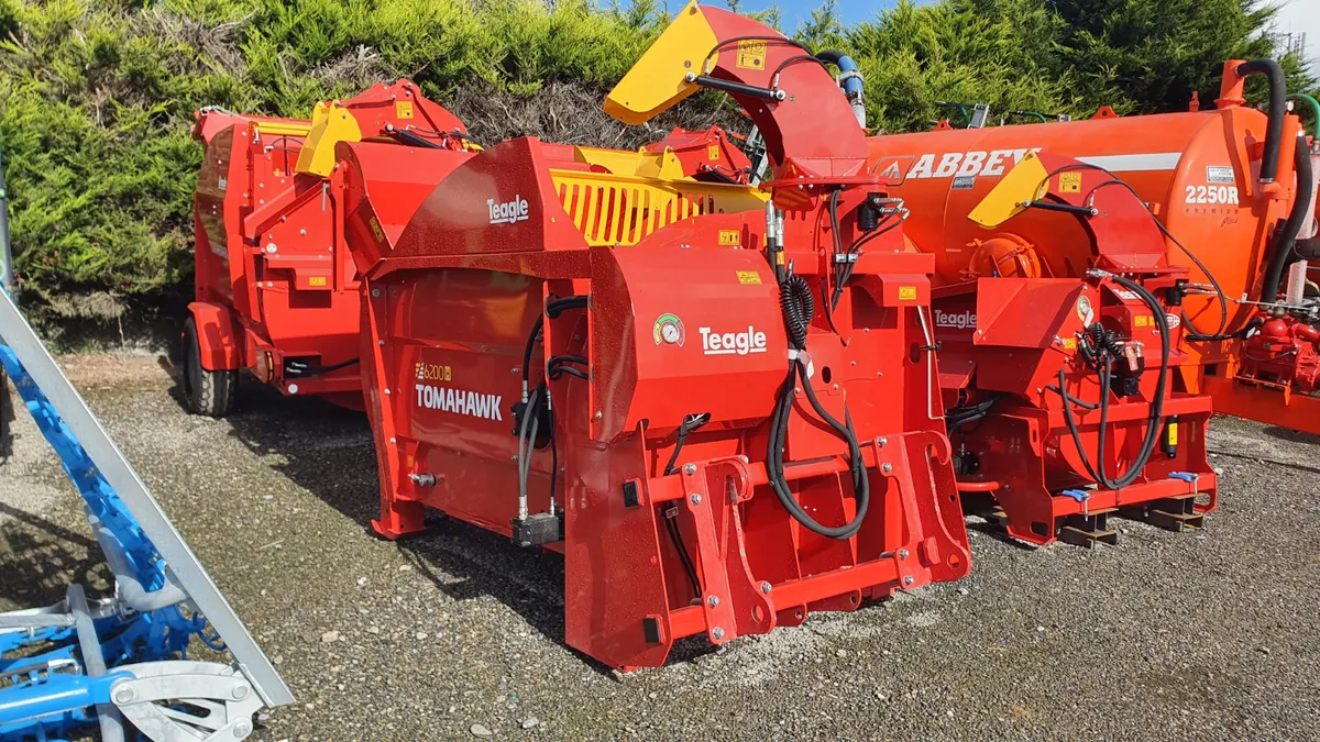 New Teagle Telehawk Front Strawblower - Image 1